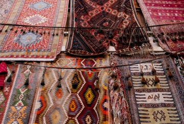 5 Reasons Why You Should Buy a Pakistani Handmade Carpet
