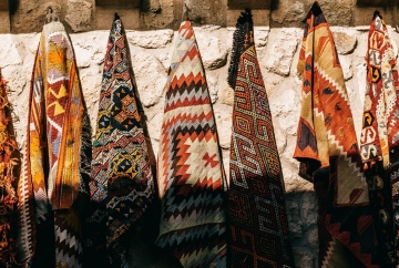 15 Interesting Facts You Need to Know About Handmade Rugs!