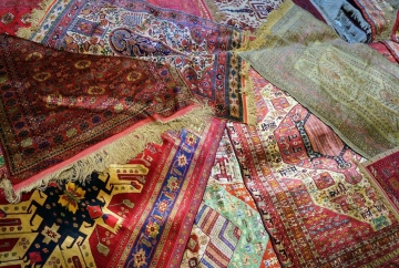 Your Complete Guide to Silk Rugs Maintenance